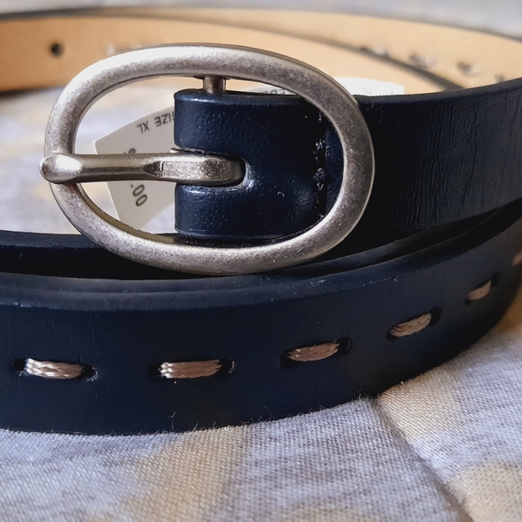 New black/brown stitched skinny leather belt size XL. - Picture 3 of 10